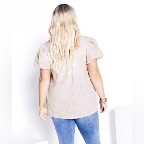 🔥NWT Avenue Misty Embroidered Top - Picture 7 of 11